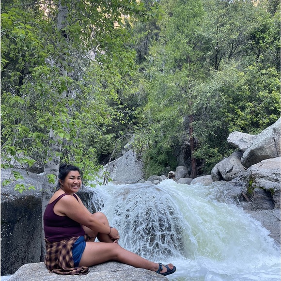 Meet your Posher, Clariza - Picture 2 of 2